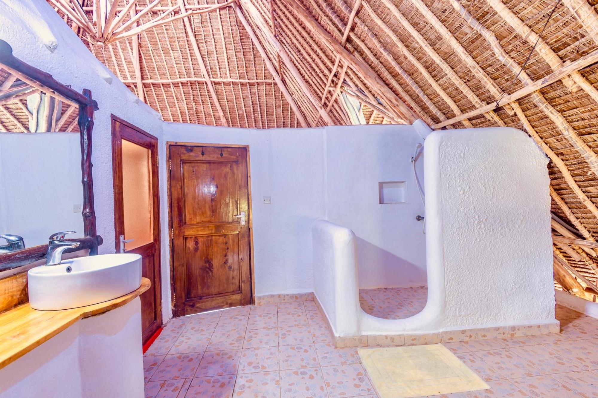 Villas Dora And Holly Диани-Бич Экстерьер фото